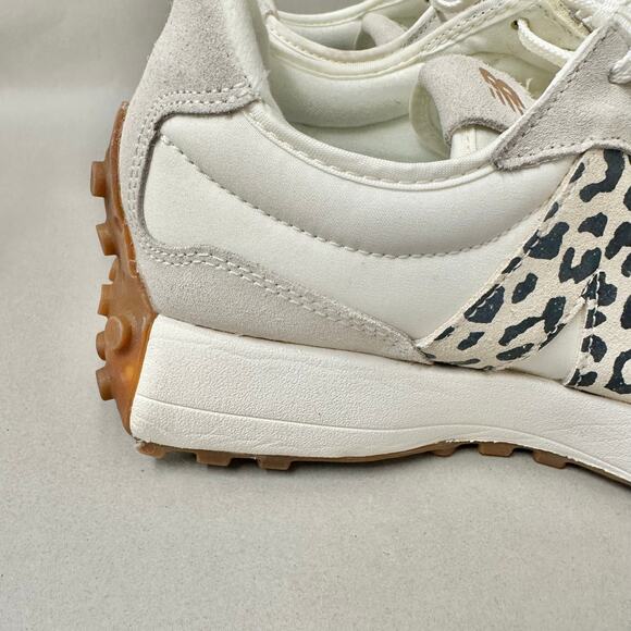New Balance 327 Off White Moonbeam Leopard Beige Cream Suede Women's Size‎ 9 - Picture 11 of 16